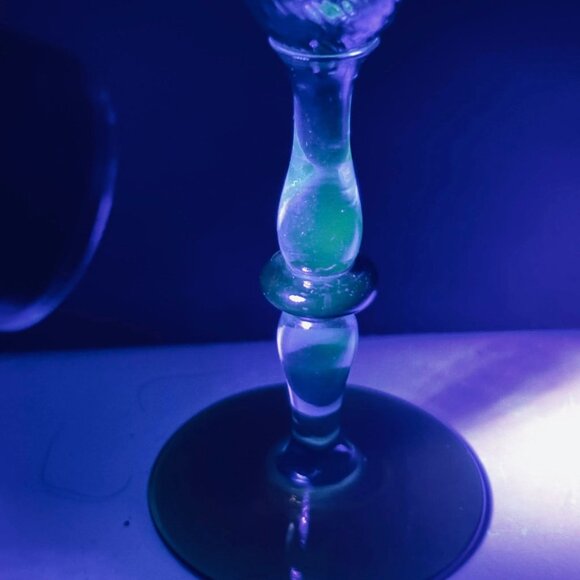 Vintage Tiffin Crystal and Amber Sherry or Small Wine Glasses Uranium Glow - Picture 12 of 13